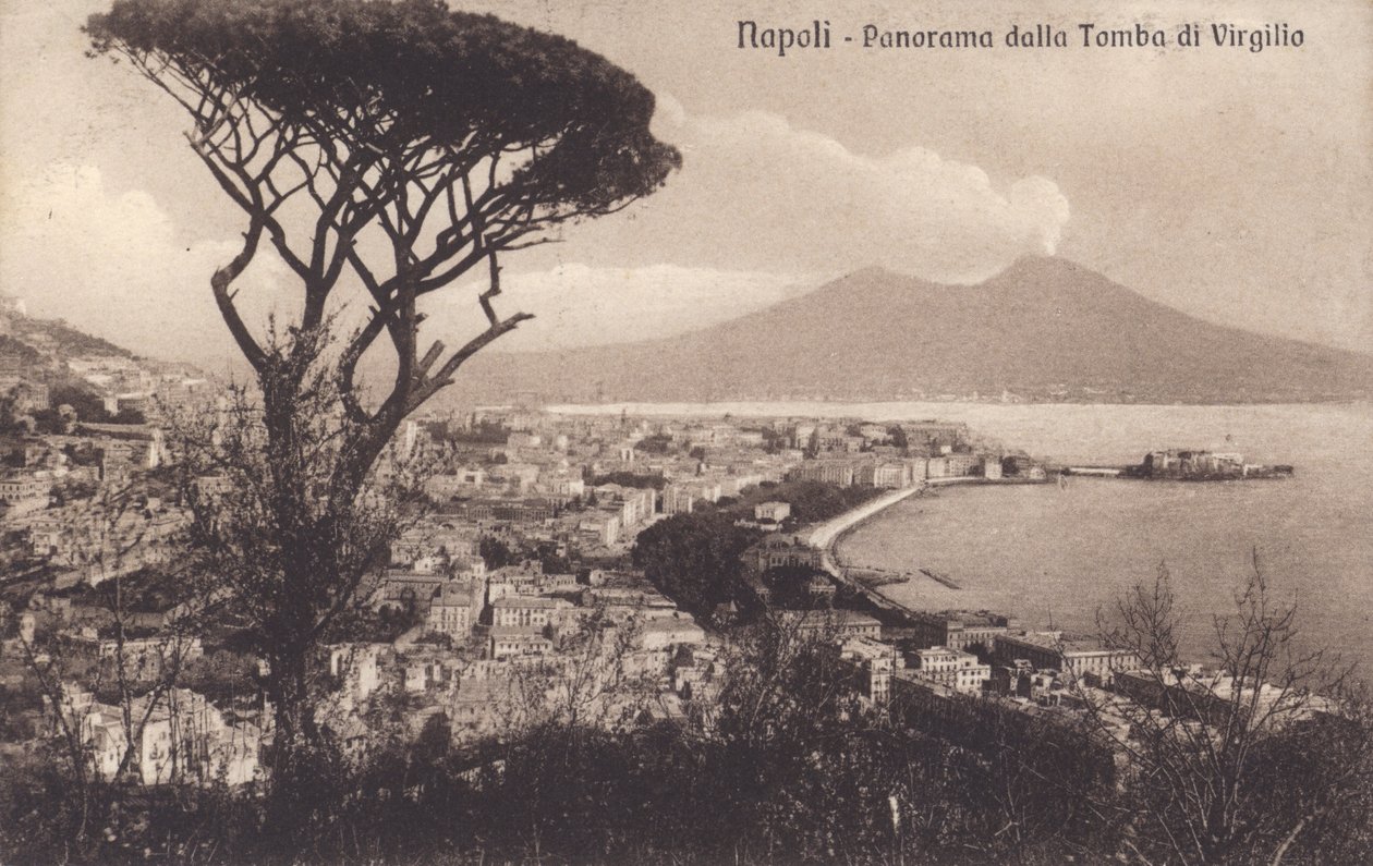 Nápoles - Nápoles, Panorama do Túmulo de Virgílio (p/b) de Italian Photographer