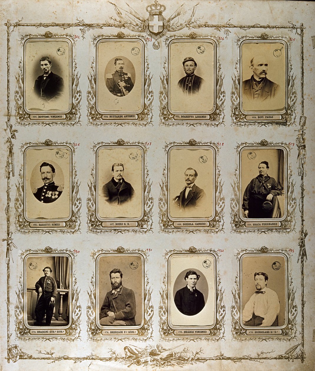 Risorgimento: retratos dos Mil (ou Camisas Vermelhas), que participaram da expedição de Giuseppe Garibaldi. 1860-1861 Studio Pavia a Genes. Museo del Risorgimento Roma de Italian Photographer