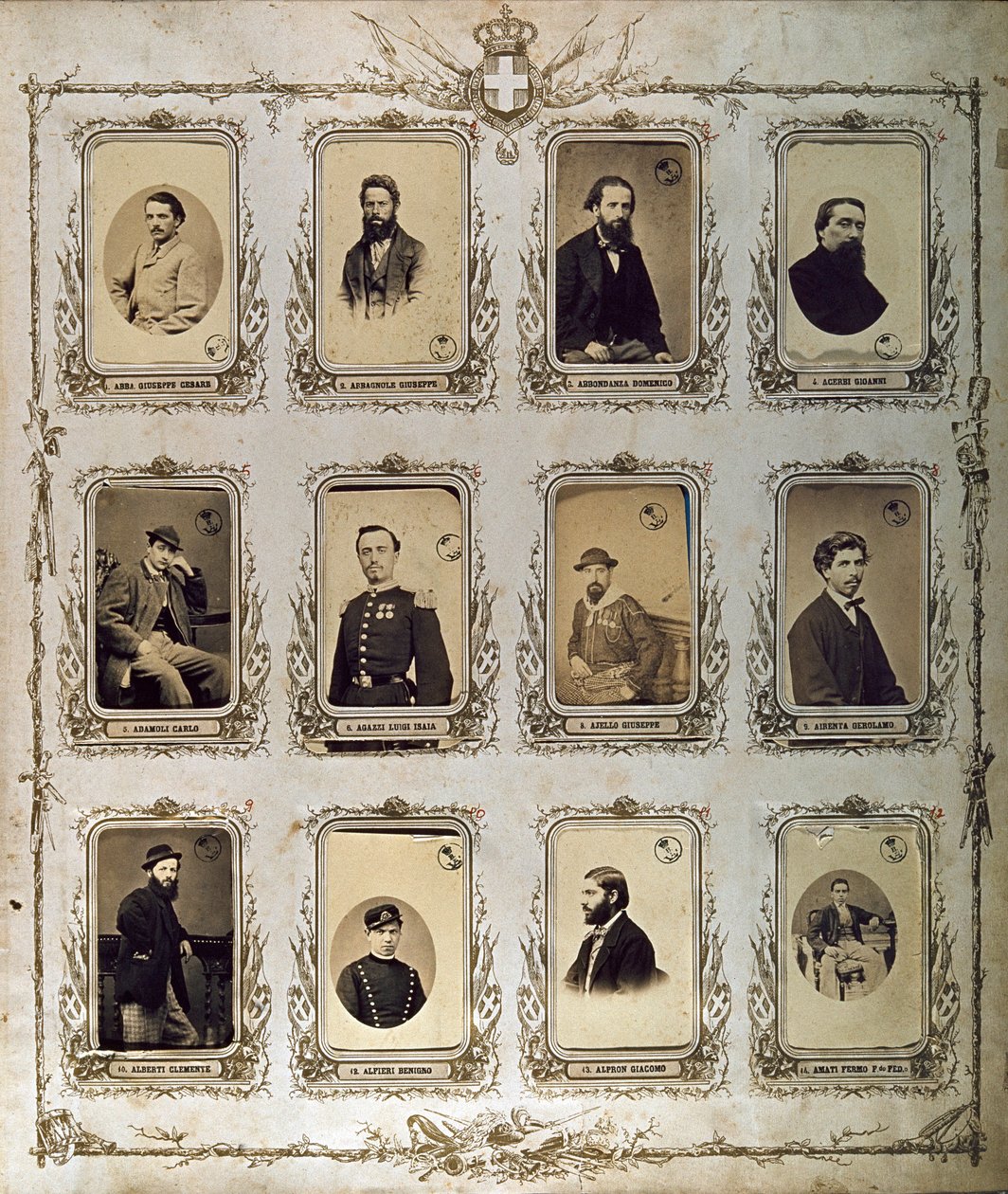 Risorgimento: retratos dos Mil (ou Camisas Vermelhas), que participaram da expedição de Giuseppe Garibaldi. 1860-1861 Studio Pavia a Genes. Museo del Risorgimento Roma de Italian Photographer