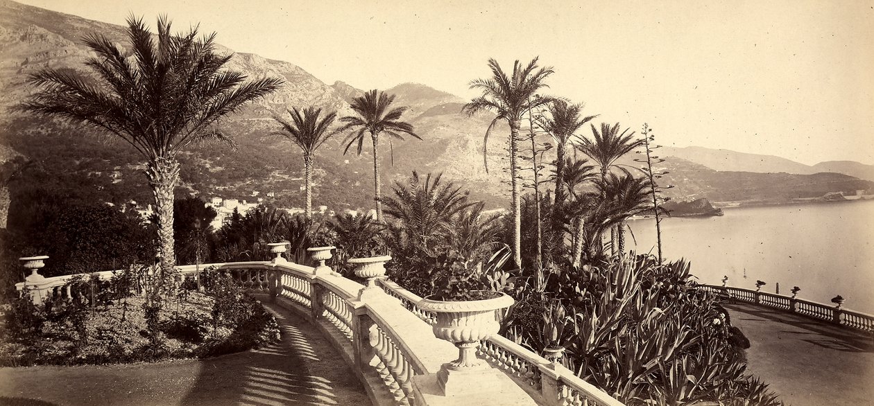 O jardim do Casino de Montecarlo, no Principado do Mónaco de Italian Photographer