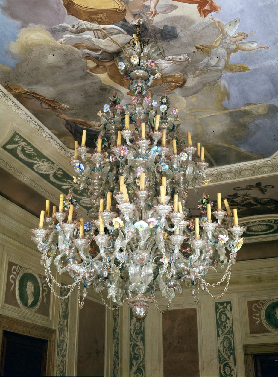 Candelabro de vidro Murano do século XVIII na fundação Querini - Stampalia de Veneza. de Italian School