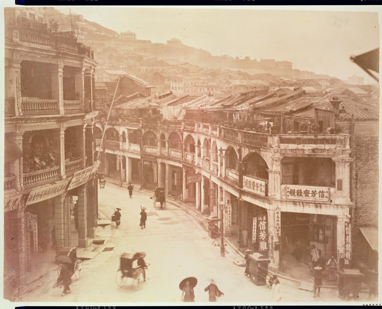 Uma rua em Hong Kong (impressão de albume) de Italian School