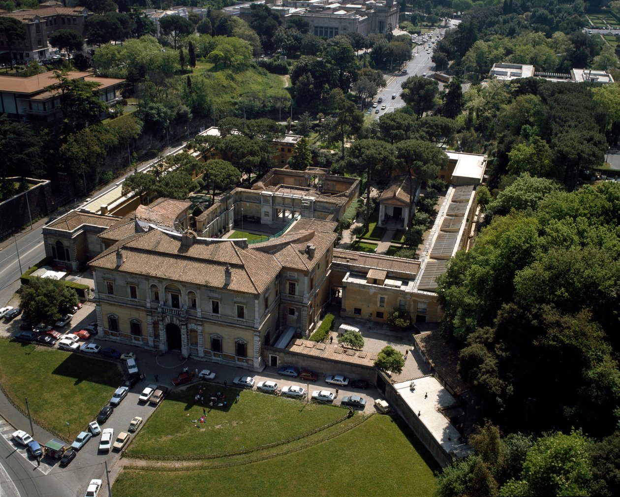 Vista aérea da Villa Giulia em Roma, Itália de Italian School