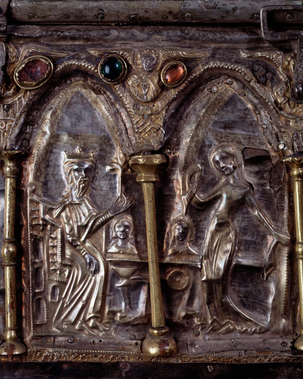 Arca de Barbarossa, com cenas da vida de São João Batista (madeira, folha de prata e pedras de Italian School