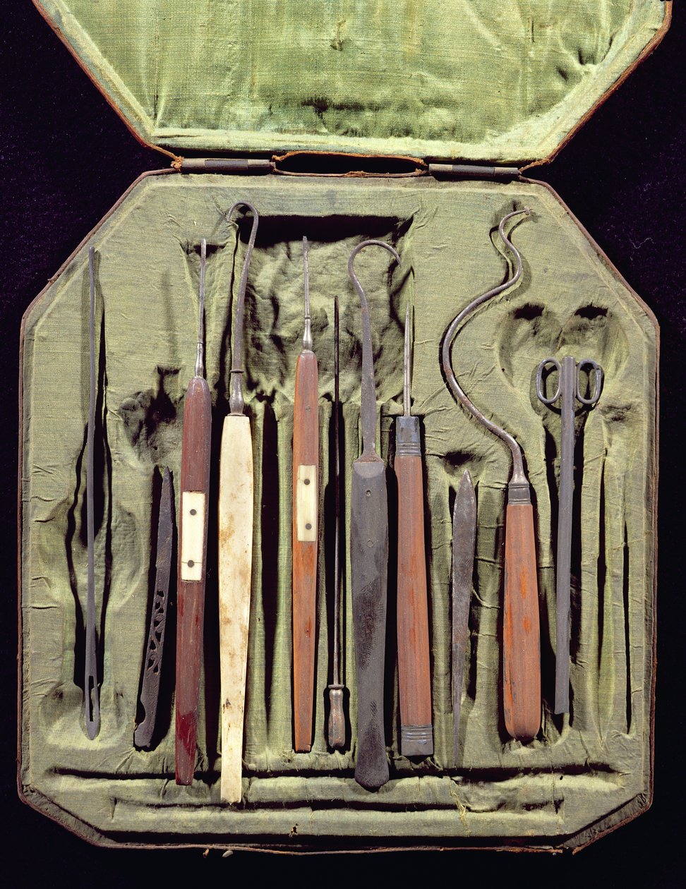 Caixa de instrumentos oftálmicos (madeira e metal) de Italian School