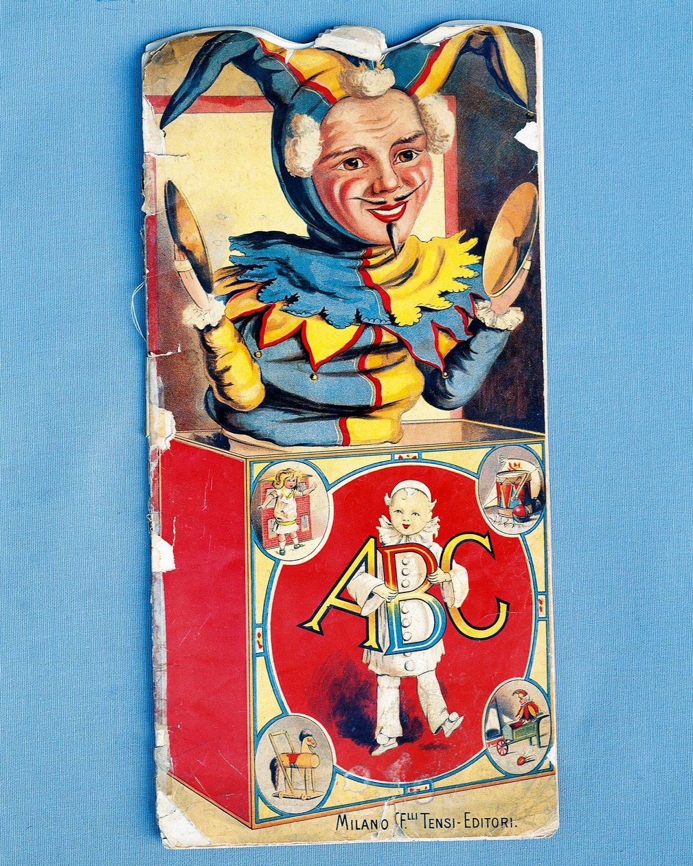 Capa do livro de alfabeto ABC, cartilha ilustrada para crianças, publicada pelos irmãos Tensi, Milão, Itália, século XX de Italian School