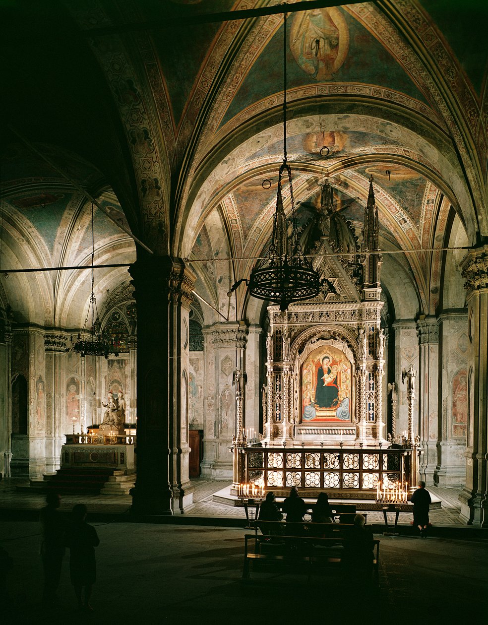 Vista interior da igreja de Italian School
