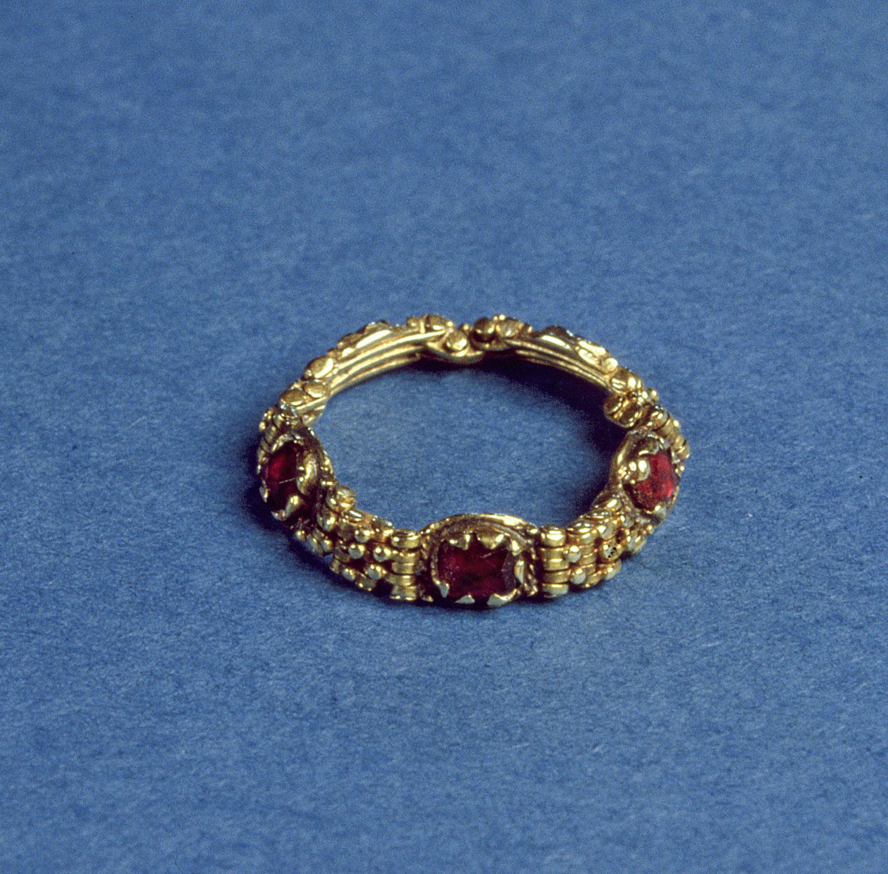 Anel de casamento de Maria de Modena, 1674 (ouro e rubi) de Italian School