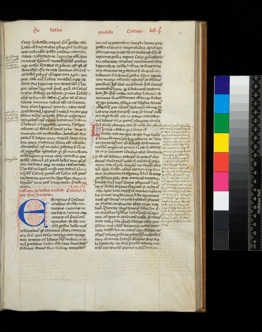Sra. 342. César, Ópera, f.38r. Inicial [E] em azul, com decoração de caneta em vermelho de Italian School