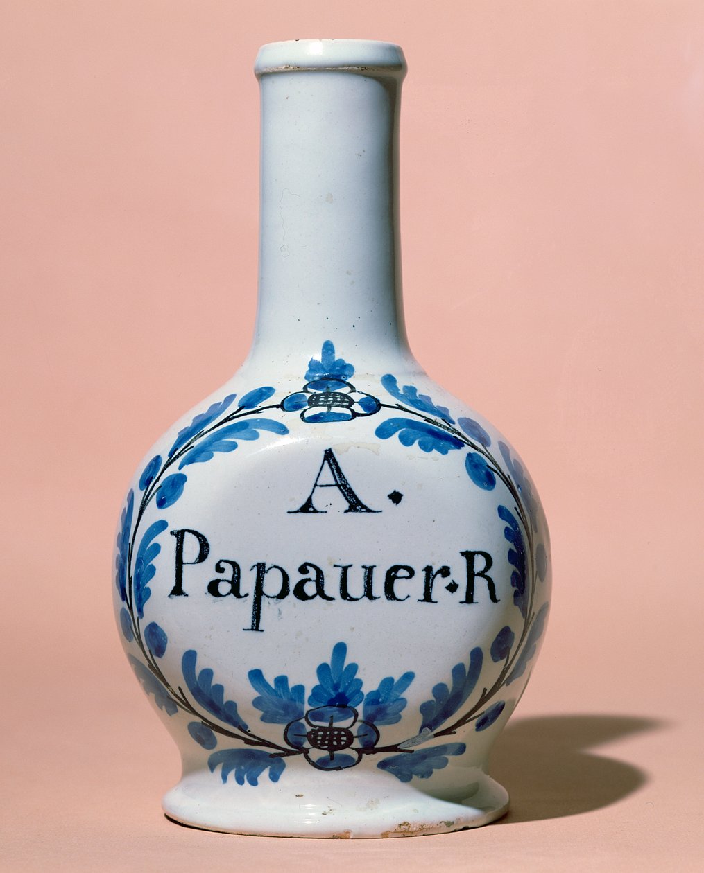 Frasco farmacêutico para o opiáceo A. Papauer R., c.1700 (cerâmica) de Italian School