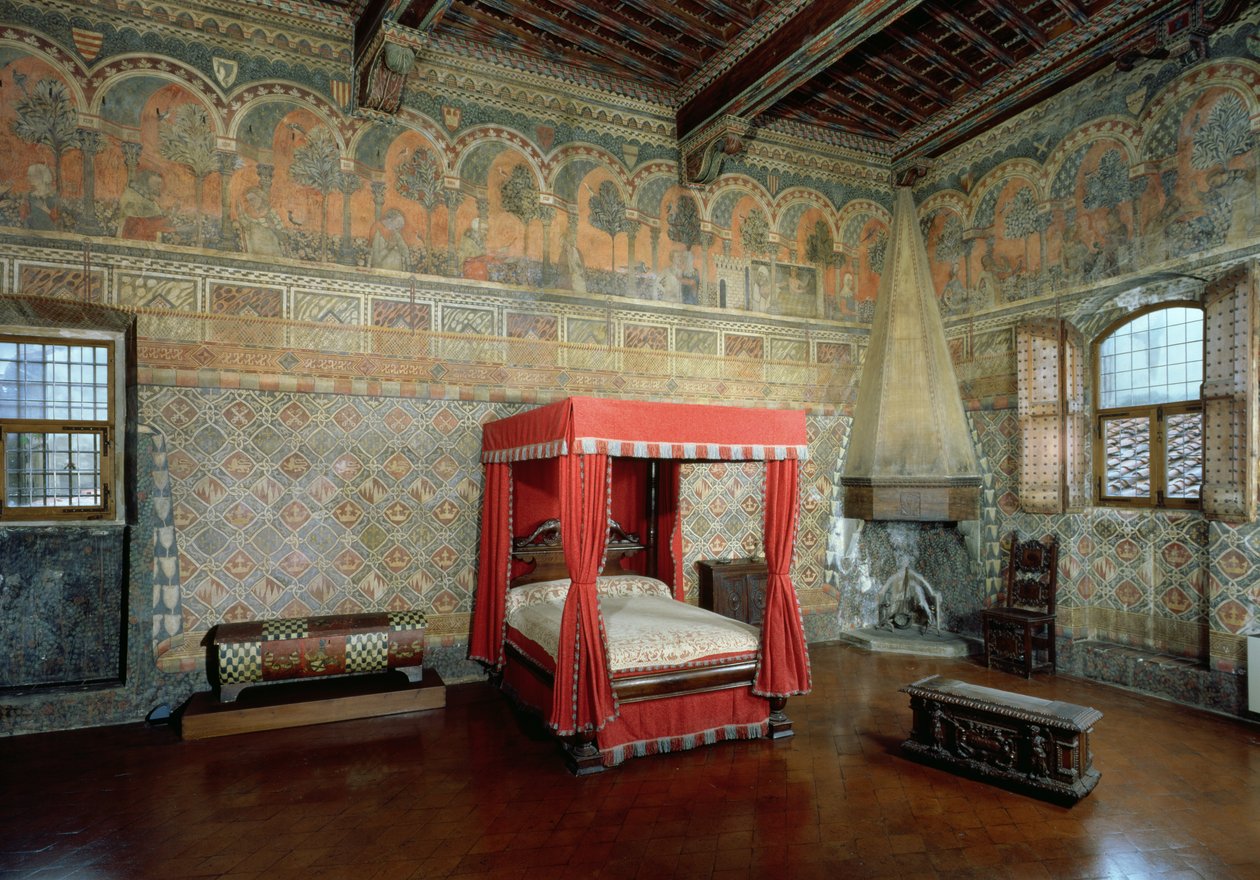 Sala da Castellana di Vergi mostrando as paredes com frescos e frisos retratando um romance medieval francês de Italian School