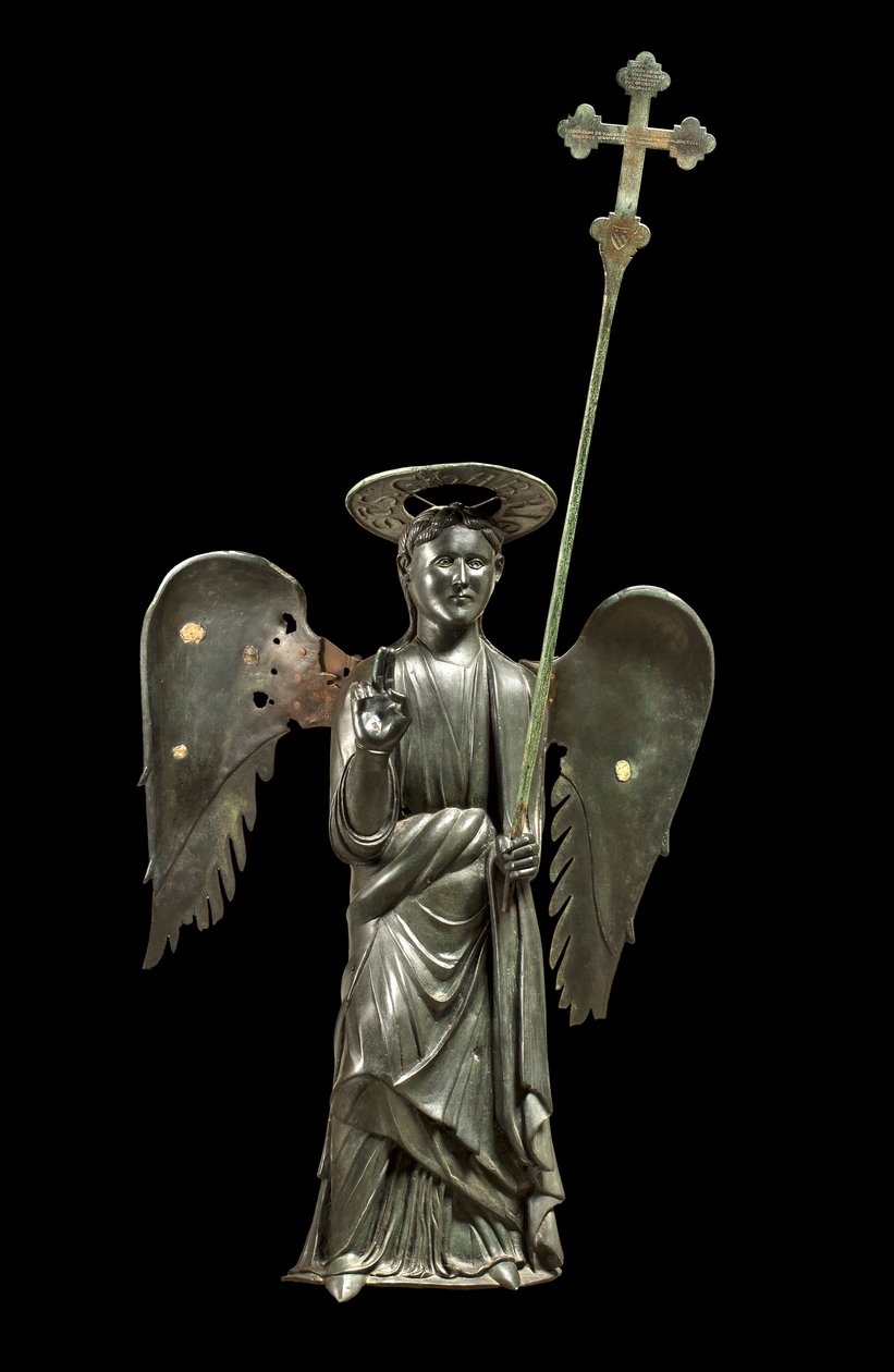 São Gabriel Arcanjo segurando uma cruz processional, estátua de bronze do século XII, Cruz de 1369 de Italian School