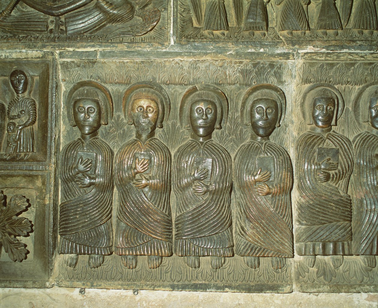 Os Apóstolos, Relevo Pré-Românico (bronze) de Italian School