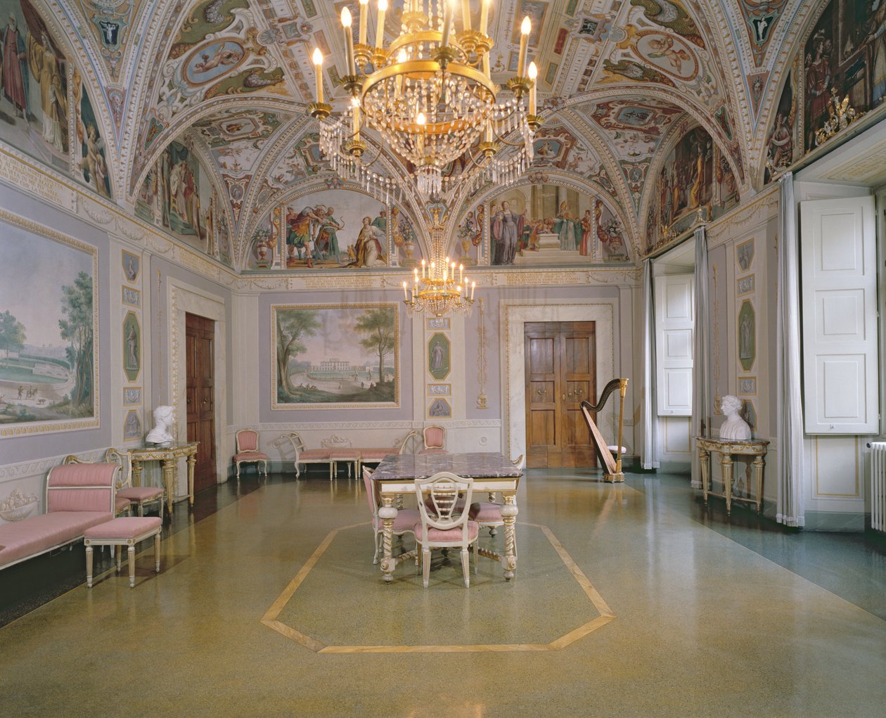 A Sala da Audiência, afrescos pintados por Matteo Rosselli (1578-1650) em 1623 de Italian School