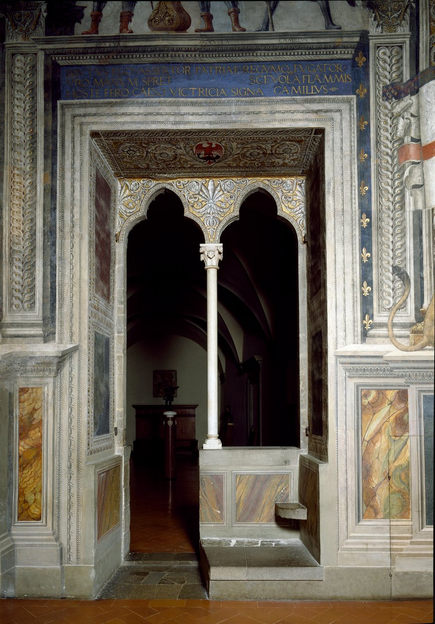 Vista de uma janela do Salão dos Lírios construída em 1299-1314 de Italian School