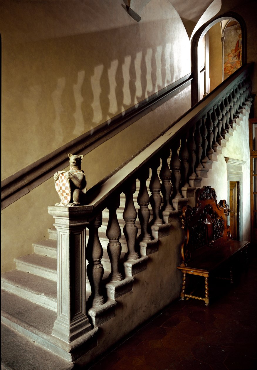Vista das escadas da Câmara Municipal (Palazzo degli Anziani) de Italian School