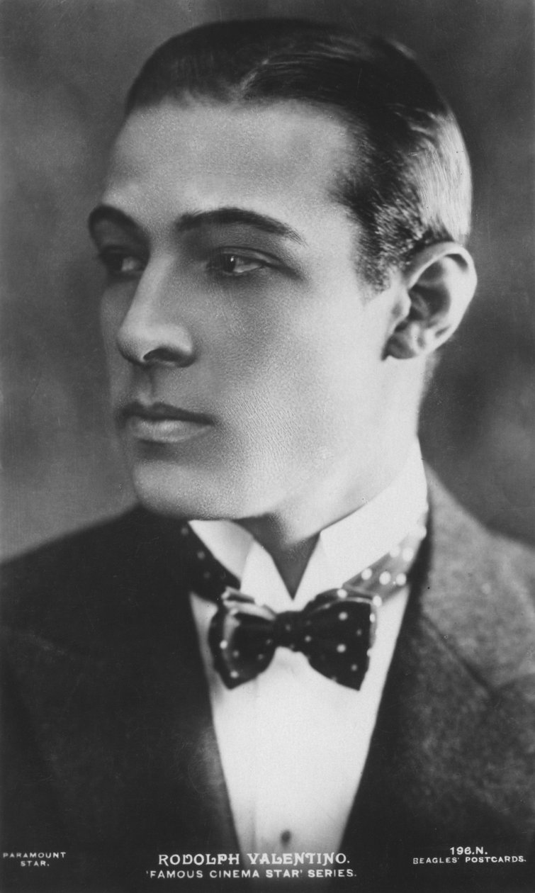 Rudolph Valentino 1895-1926, ator italiano, conhecido simplesmente como Valentino e também um dos primeiros pop pop de J. Beagles and Co.