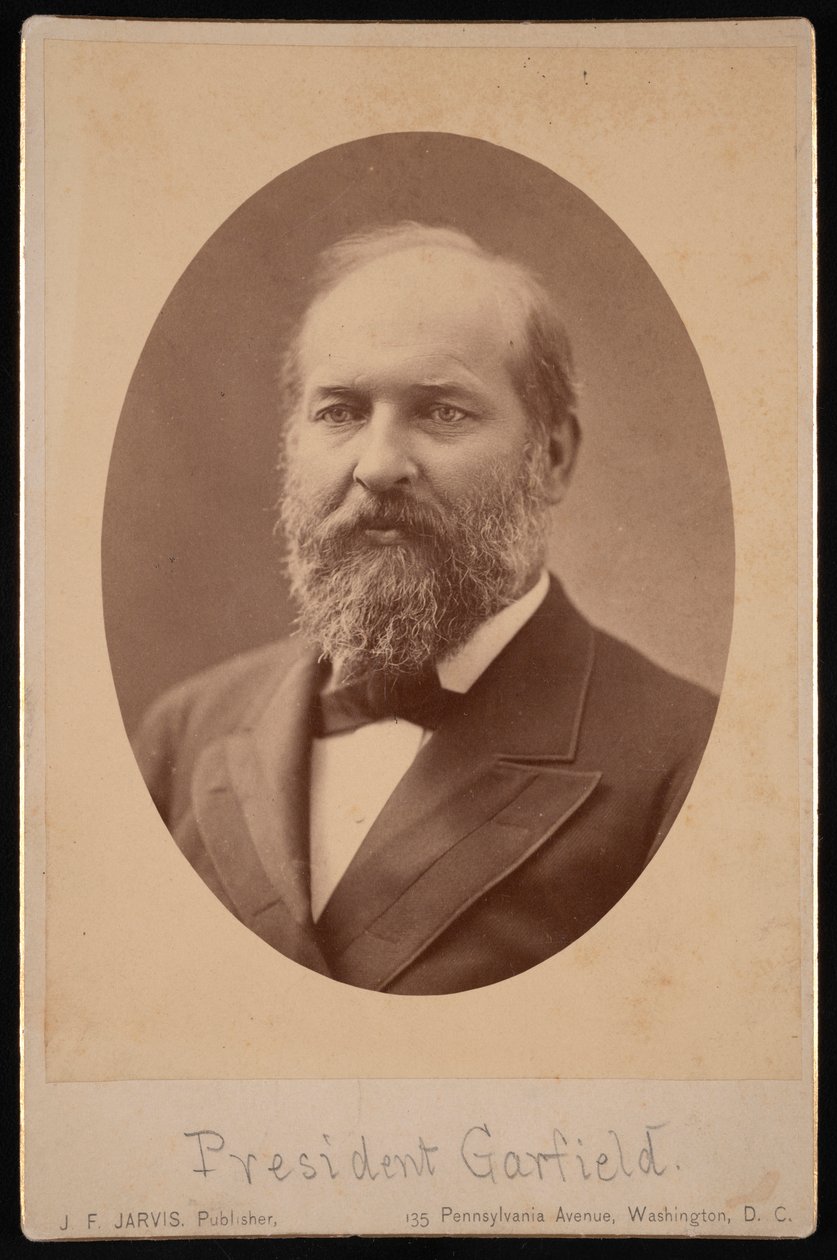 Retrato de James Abram Garfield 1831-1881, março de 1881. de J F Jarvis