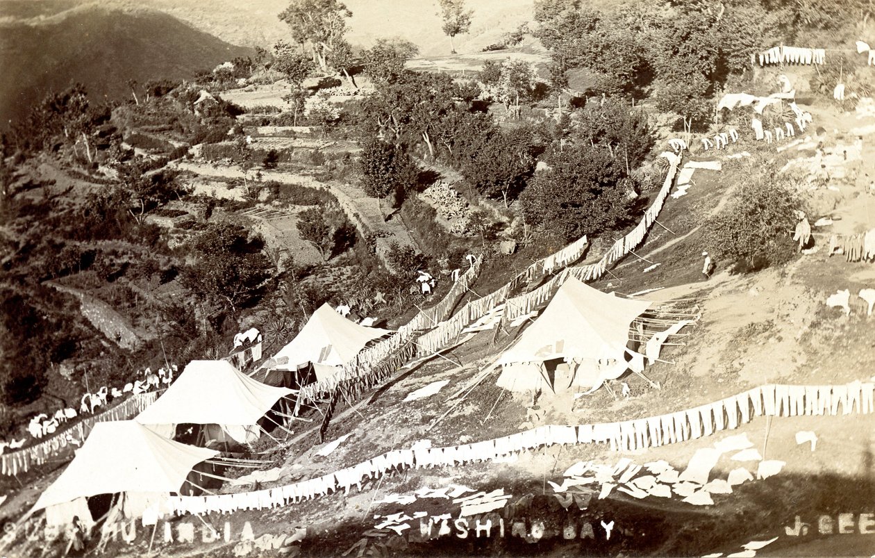 Subathu India Washing Bay, c.1900-1930 (foto sépia) de J. Gee
