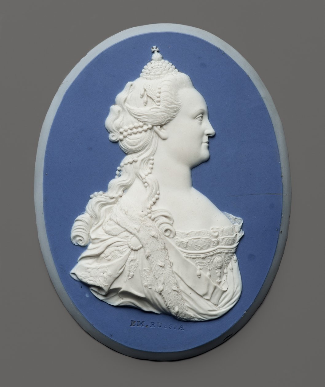 Medalhão de retrato da Imperatriz Catarina II da Rússia, c.1775 (jasperware) de J. and Bentley Wedgwood