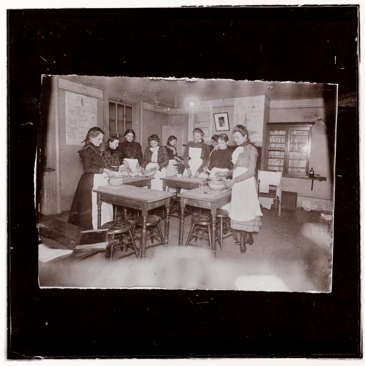 Aulas de culinária em colégio. O &39;sermão da temperança do chefe&39;, c.1895 de Jacob August Riis