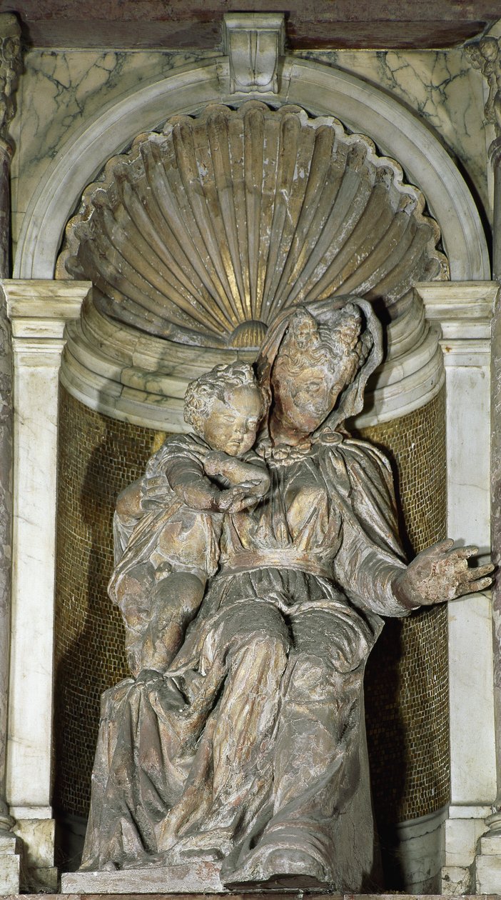 A Virgem e a Criança (terracota dourada e pintada de Jacopo Sansovino