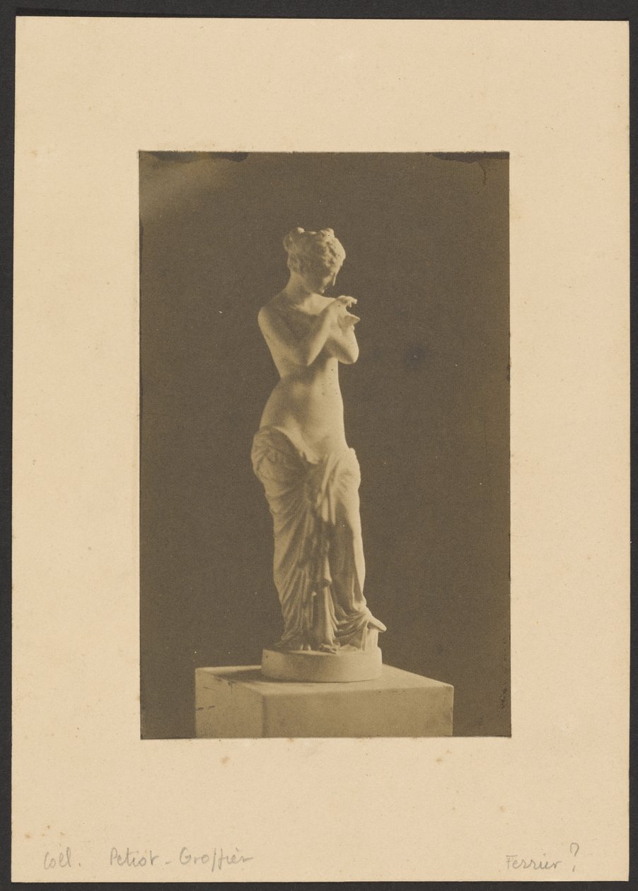 [Estátua de mulher]. de Jacques Alexandre Ferrier