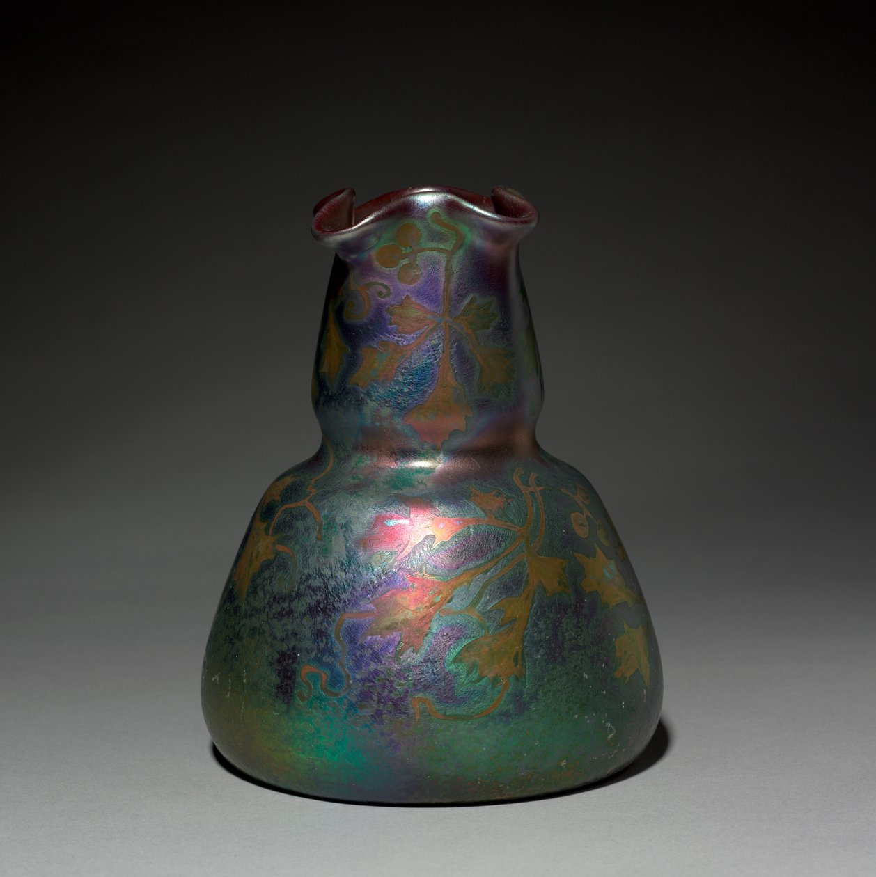Vaso, fabricado por Weller Pottery, EUA, 1901-1907 de Jacques Sicard