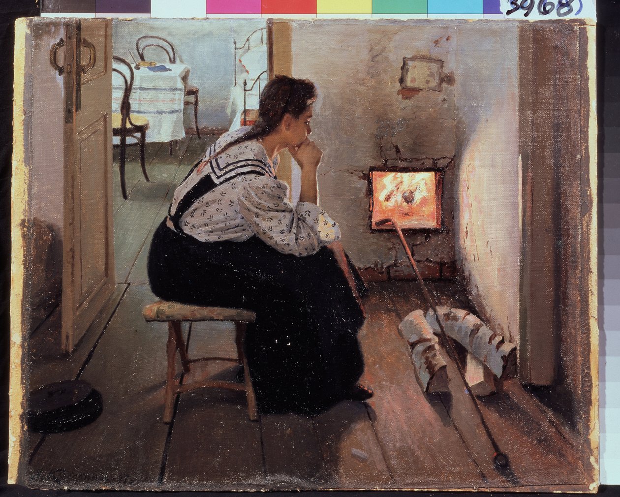 "Thoughts at the stove" Uma jovem mulher sentada pensivamente em frente ao fogo. Pintura de Jakov Kalinichenko (1869-1938) 1897 State Regional I. Museu de Arte de Pozhalostin, Ryasan de Jakoff Jakovlevitch Kalinitchenko