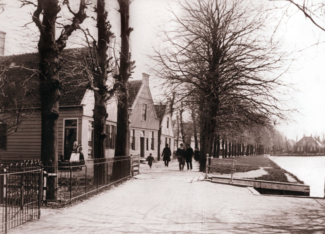 Canal bank, Broek, Holanda, 1898. de James Batkin