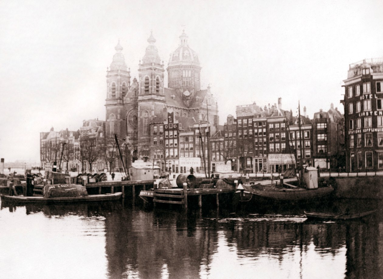 Igreja de São Nicolau dentro dos muros, Amsterdã, 1898. de James Batkin