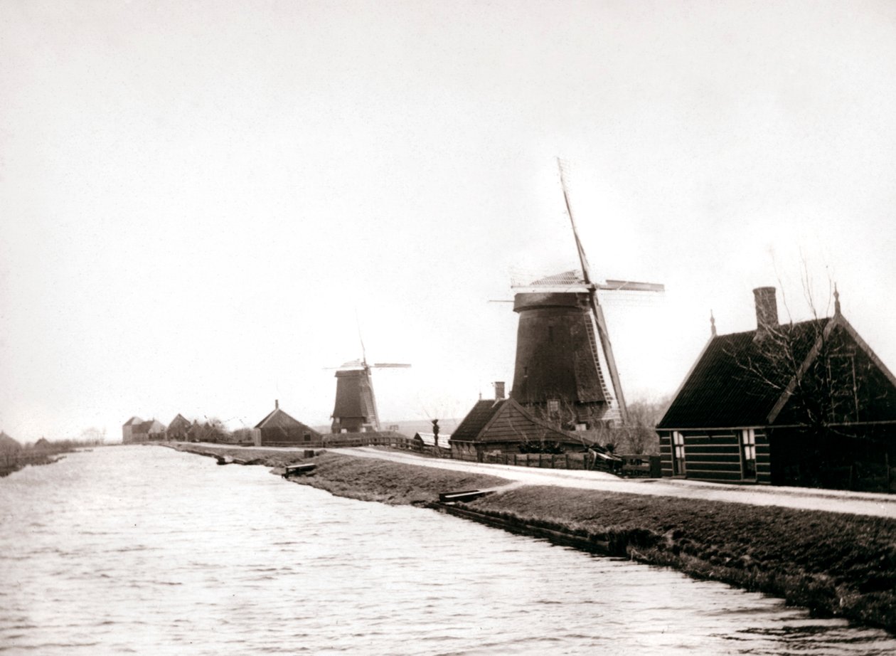Moinhos de vento, Laandam, Holanda, 1898. de James Batkin