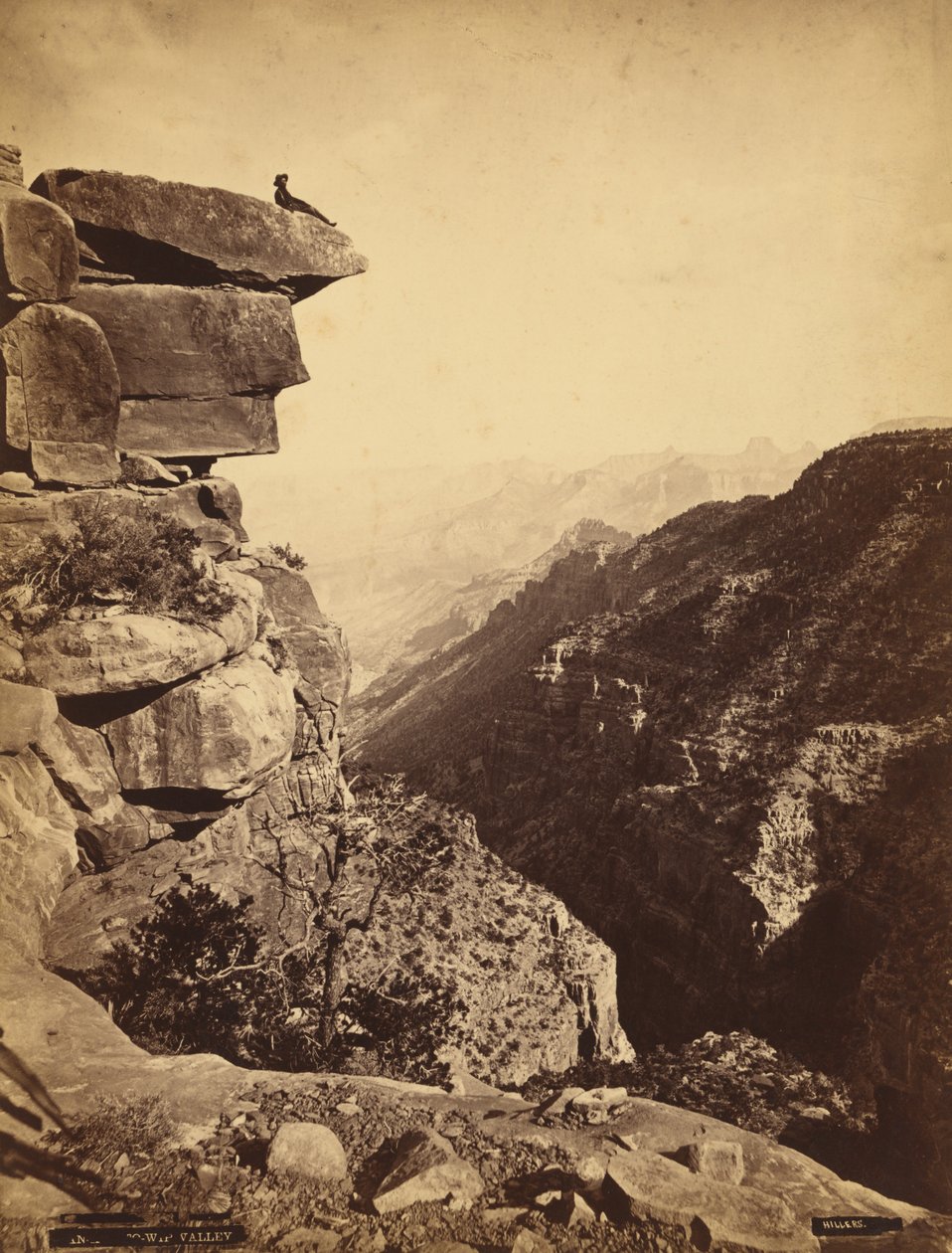 Vale de Mukuntuweap (Zion Canyon), Utah de James H. Fennemore