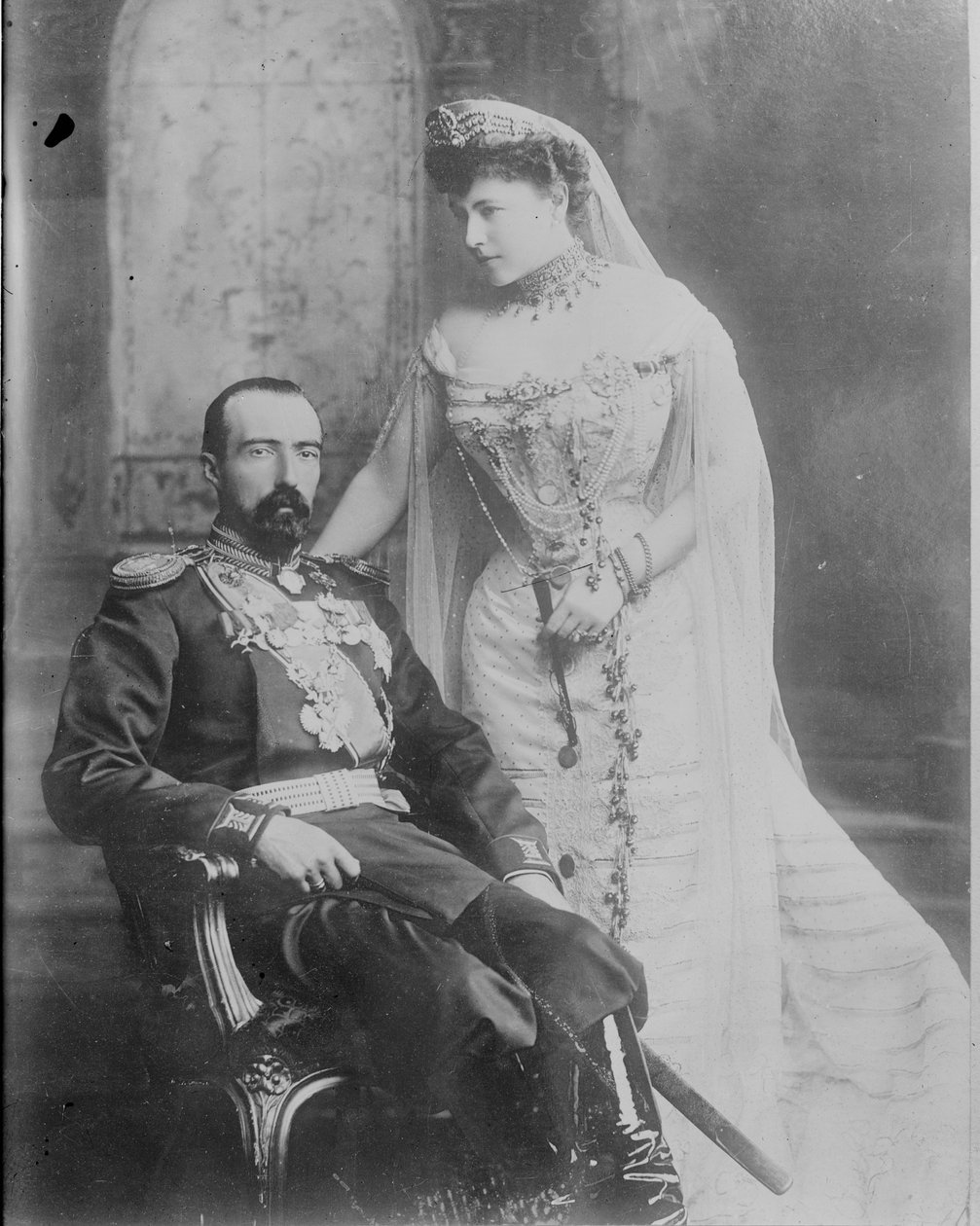 Grão-Duque Michael Mikhailovich da Rússia e sua esposa Condessa Sophie de Torby, 1902 de James Lafayette