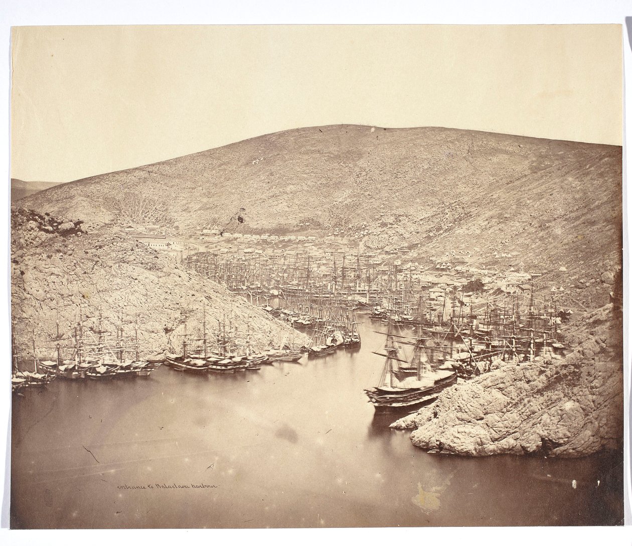 «Entrada no porto de Balaclava» de James Robertson