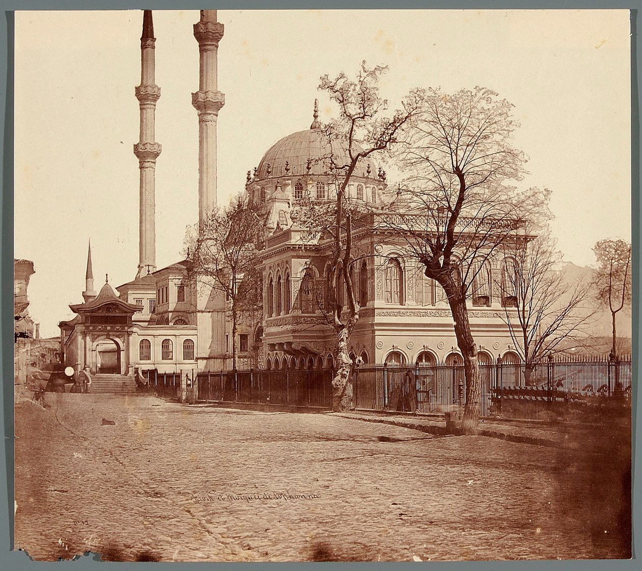 Quiosque e mesquita de Tophane de James Robertson