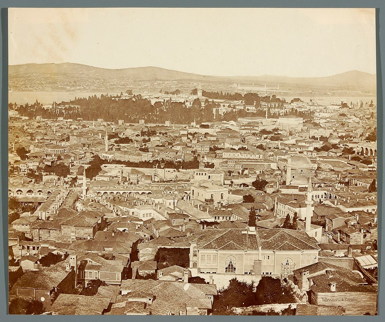 «Point du Serail» [Istambul. Panorama da cidade] de James Robertson