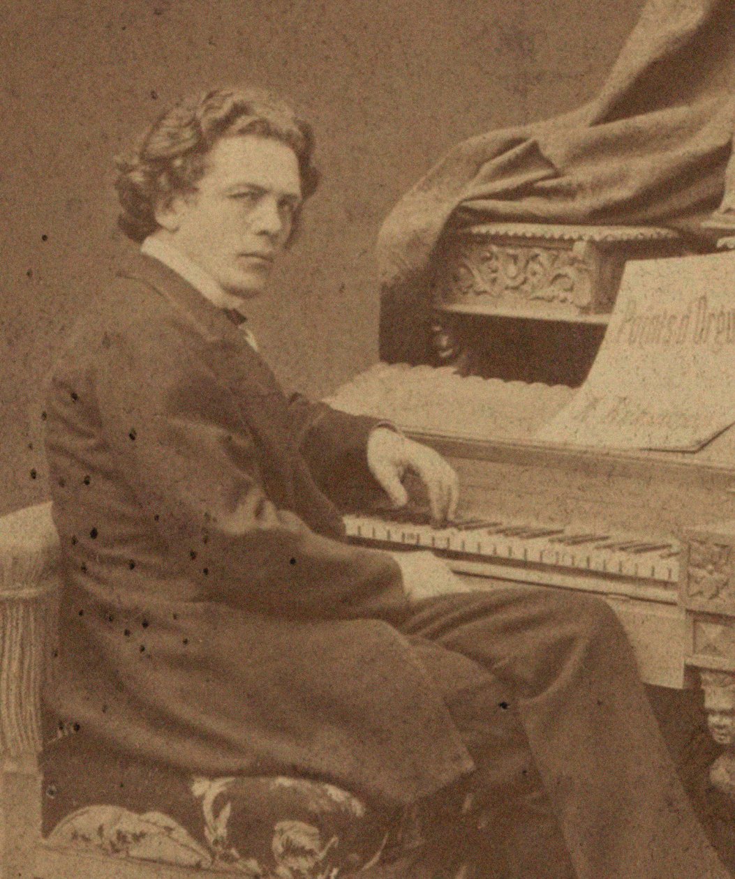 Retrato do compositor Anton Rubinstein 1829-1894, ca 1860-1870. de Jan Mieczkowski
