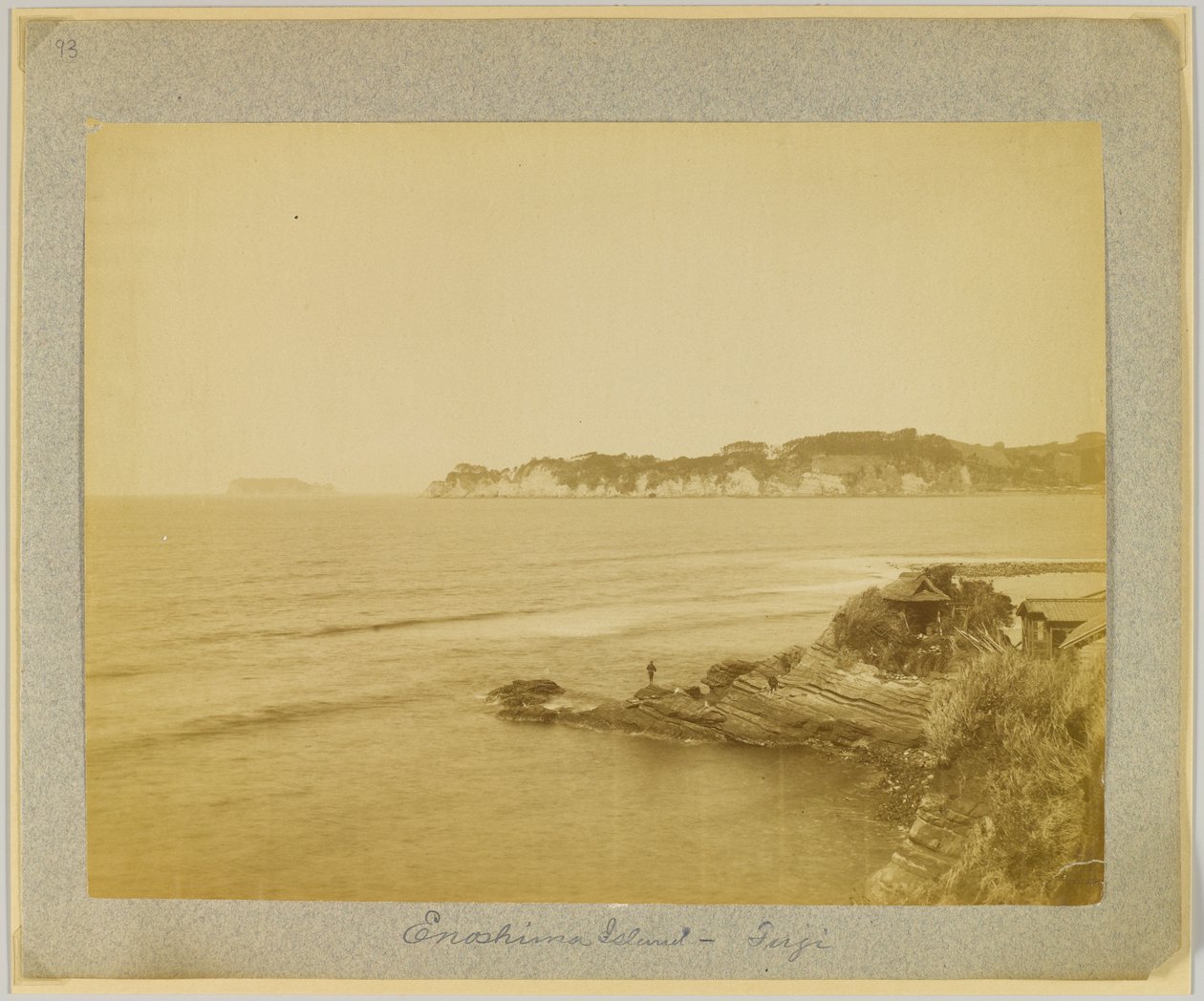 Ilha Enoshima, Fuji, Japão (foto a p/b) de Japanese Photographer