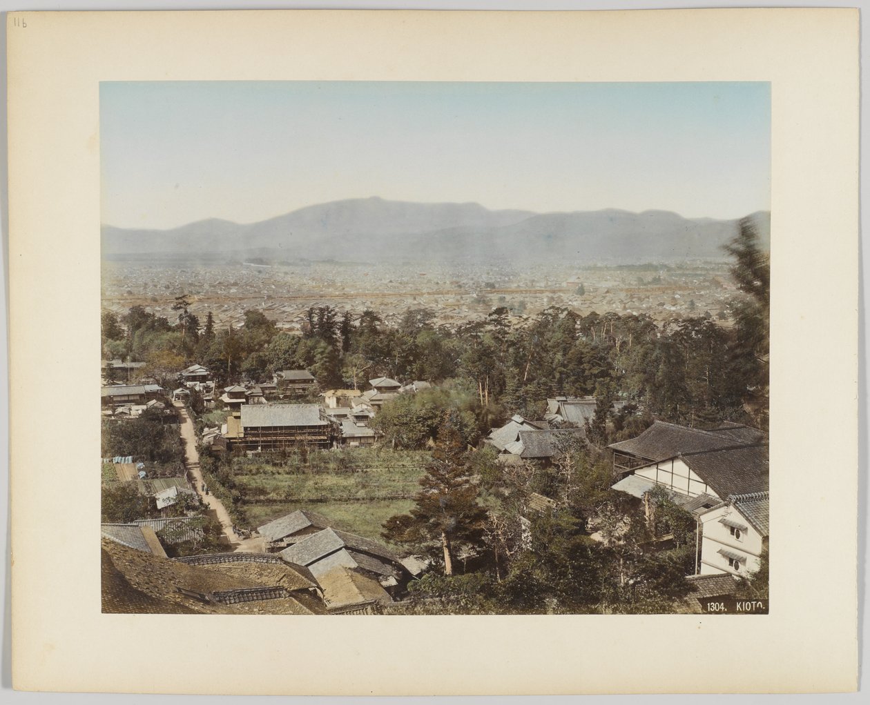 Kyoto, Japão (foto a p/b colorida à mão) de Japanese Photographer