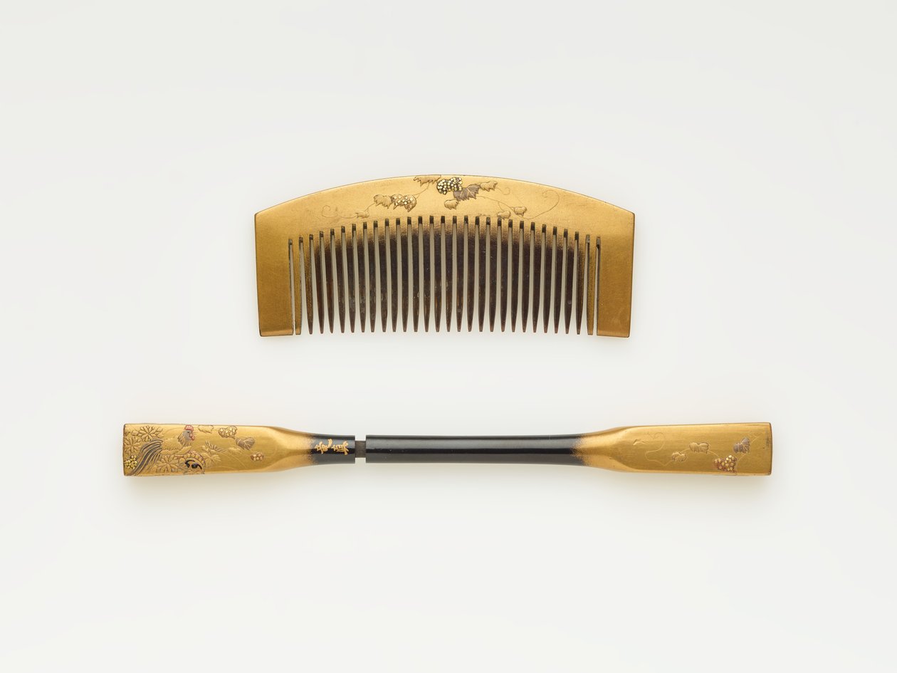 Pente e grampo de cabelo, meados do século 19 ao início do século 20 (madeira com laca e ouro) de Japanese School
