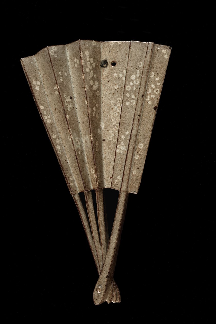 Vaso suspenso em forma de leque, prefeitura de Kumamoto, período Edo (cerâmica) de Japanese School