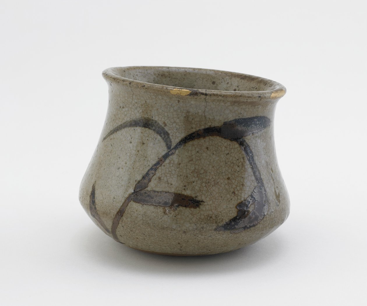 Tigela de serviço individual com base larga e flamante, prefeitura de Saga, período Edo, século XVII a XIX (cerâmica) de Japanese School