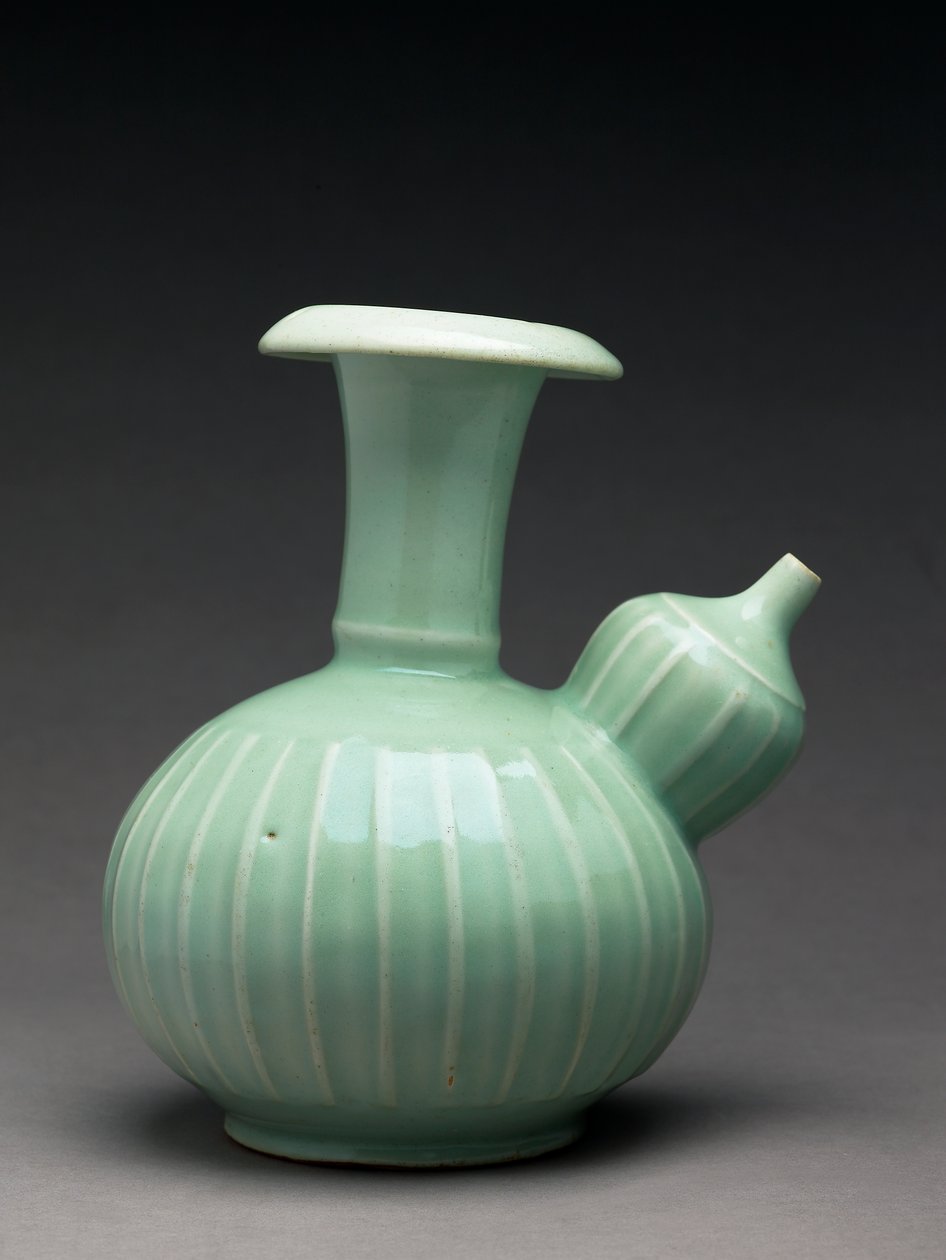 Kendi com decoração moldada, estufas Arita (porcelana) de Japanese School