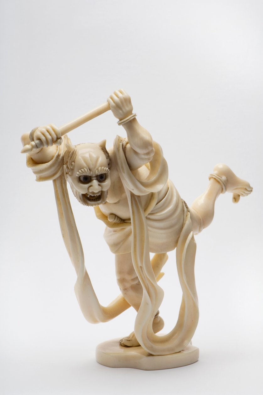 Okimino na forma de um demônio segurando um bastão de Japanese School