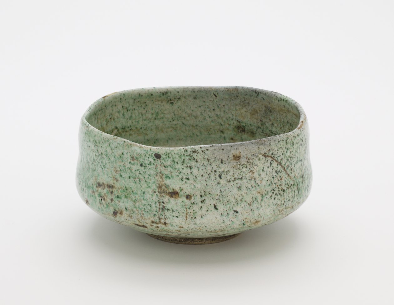 Tigela de chá com selo falso Raku, oficina de utensílios Raku desconhecida de Japanese School