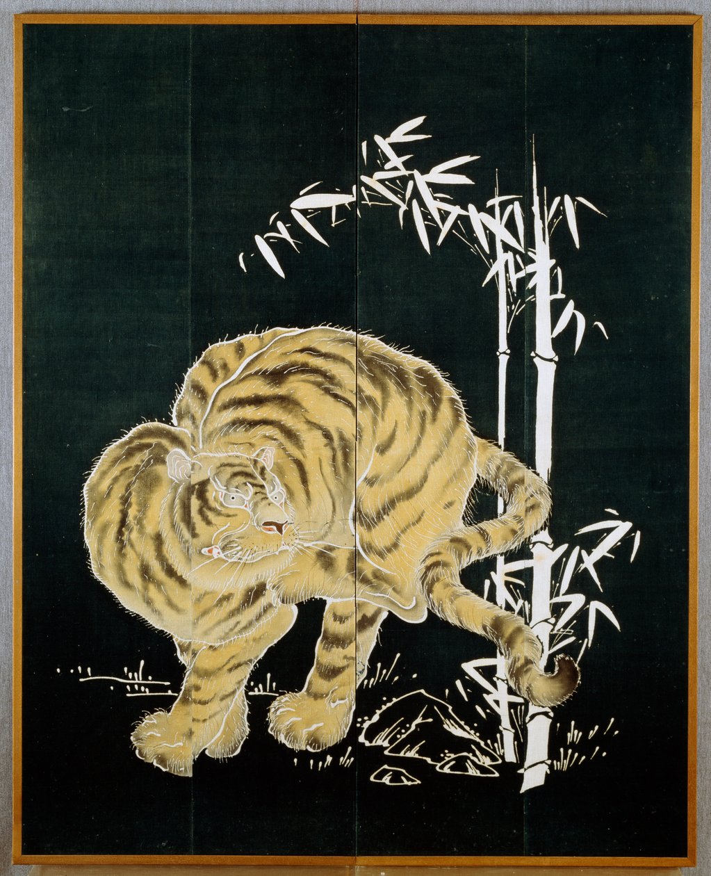 Tigre e bambu, motivo sobre tela de algodão de duas portas (byobu), amido de arroz e imersão de índigo com pigmentos, civilização japonesa, período Meiji-Taisho de Japanese School