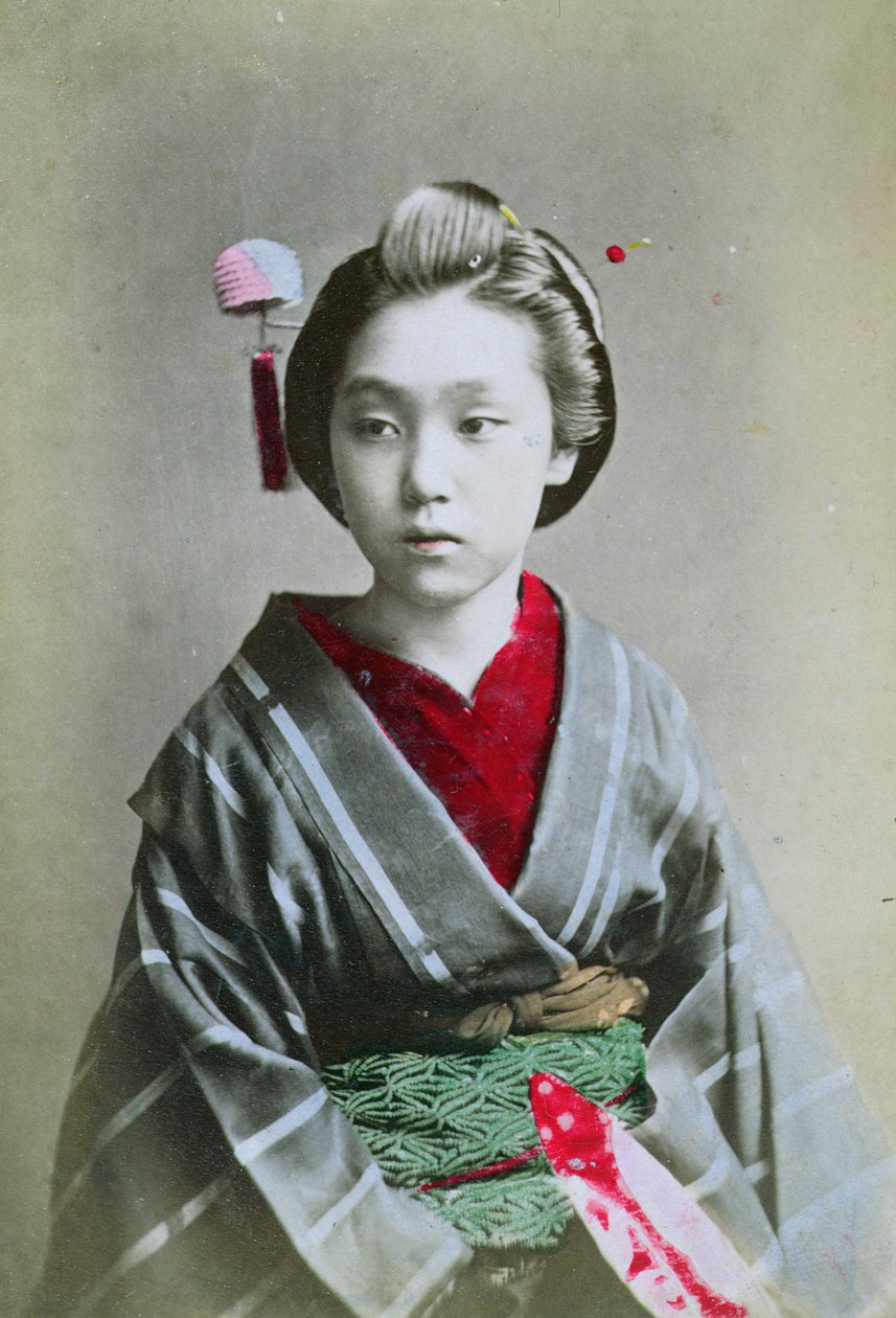 Rapariga em um quimono, c.1860-70 (foto colorida da mão) de Japanese School