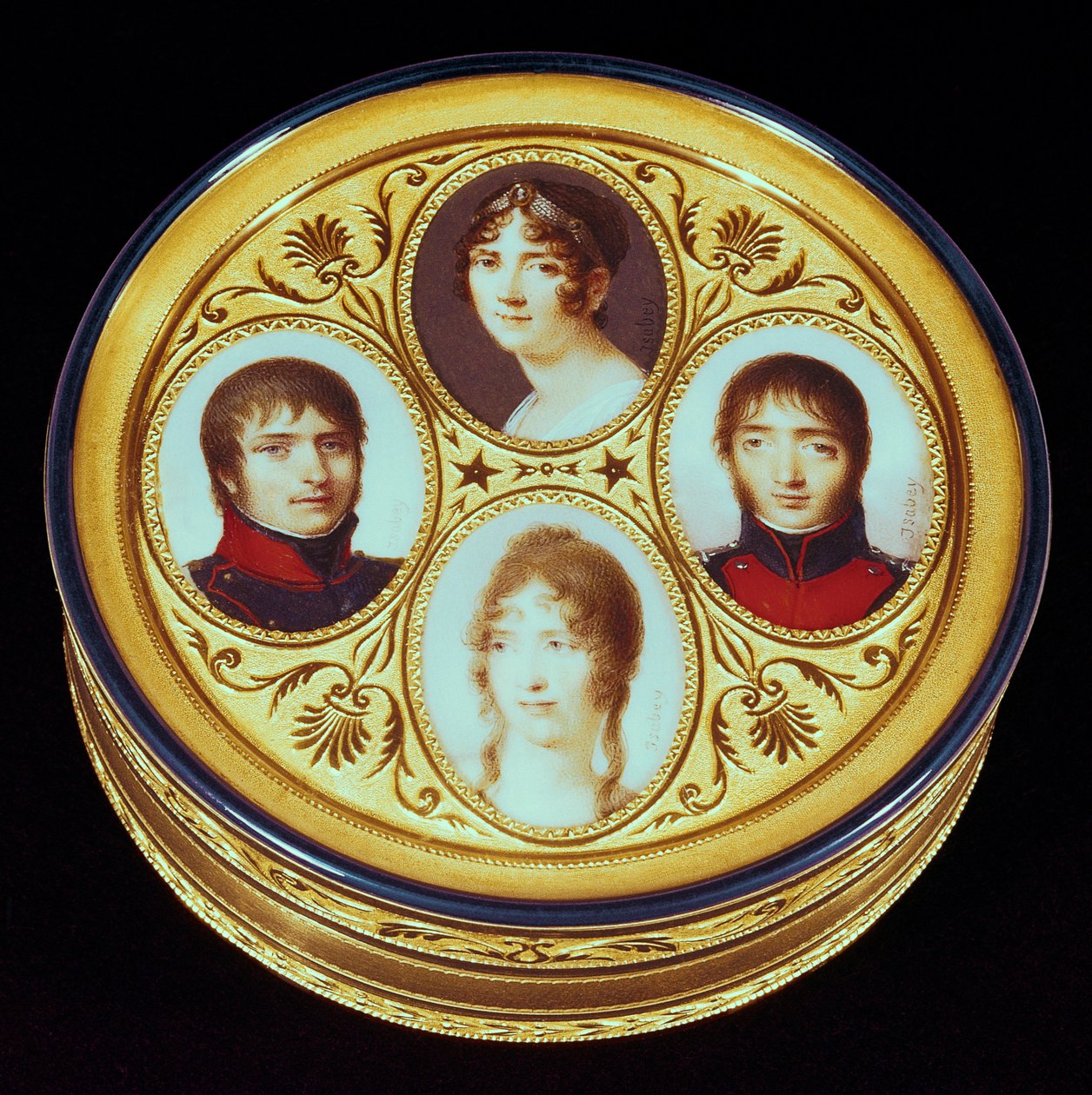 Bonbonniere com retratos de Eugene (1781-1824) Hortense (1783-1837) e Josephine Beauharnais (1763-1814) e Louis Bonaparte (1778-1846) (ouro, marfim e esmalte) de Jean Baptiste Isabey