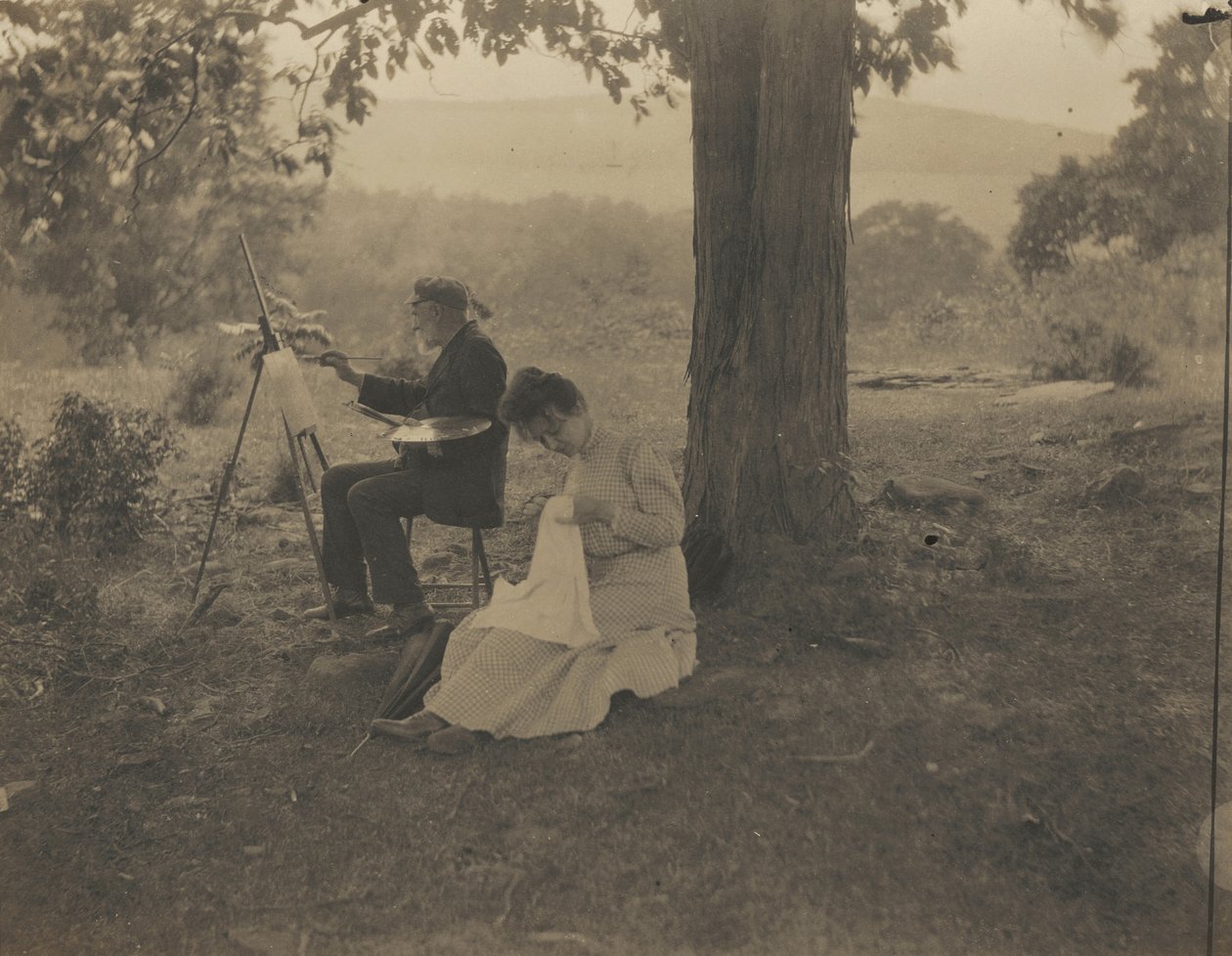 Mulher a coser, homem a pintar,1900 (foto) de Jean Bernard